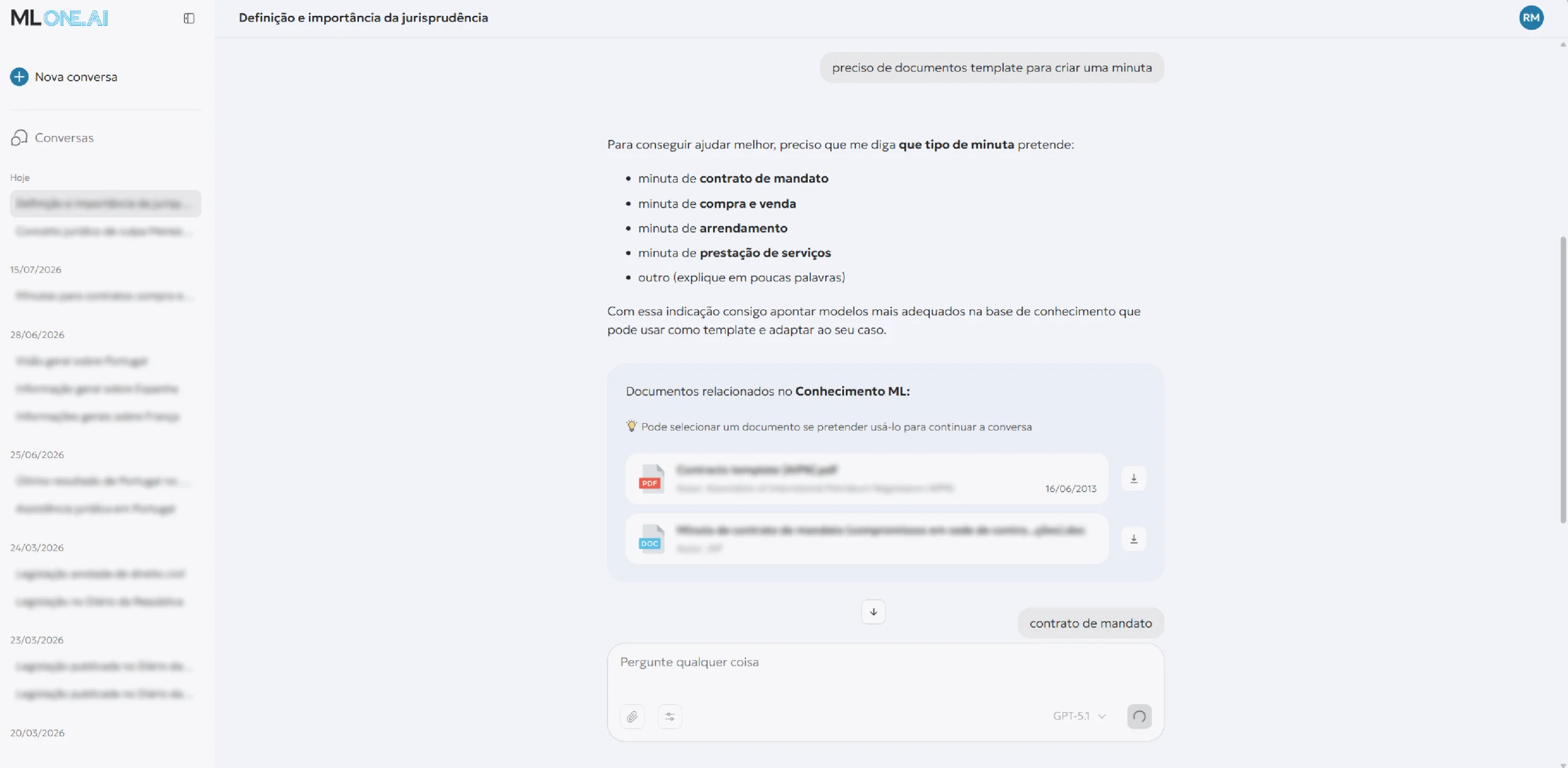 Interface do ML One AI a responder a um pedido para criar uma minuta de contrato de mandato. A plataforma solicita a tipologia de minuta pretendida, apresenta opções de documentos relacionados da base de conhecimento para reutilização e disponibiliza uma área de conversa para continuar a interação.